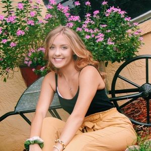 Meet your Posher, Mackenzie